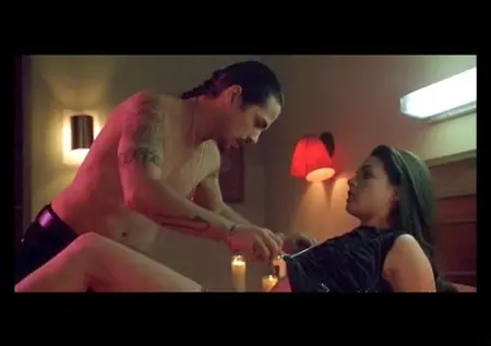 Escena de sexo con Anne Hathai de la película de Crazy's